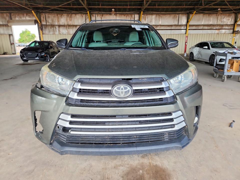 Photo 5 from auction – 2018 TOYOTA HIGHLANDER with VIN 5TDBZRFH1JS838536