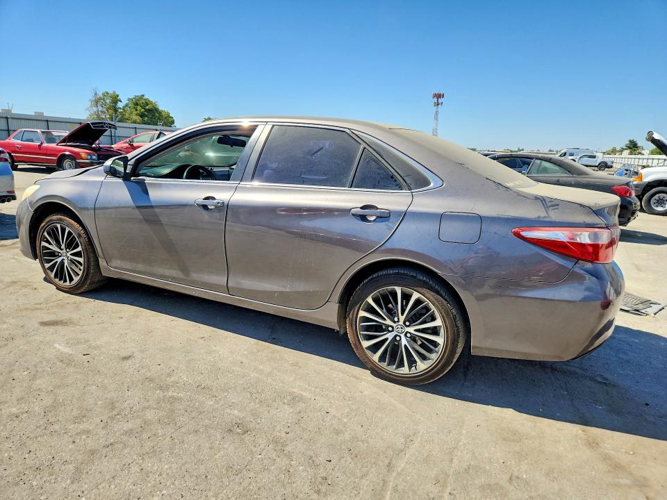 Photo 2 from auction – 2016 TOYOTA CAMRY with VIN 4T4BF1FK6GR517751
