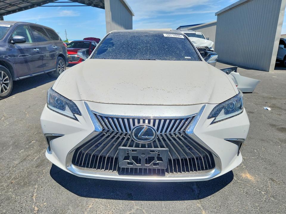 Photo 5 from auction – 2020 LEXUS ES with VIN 58ADZ1B13LU065882