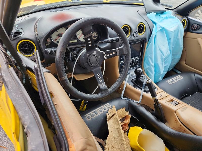 Фото 8 с аукциона – 2002 MAZDA MX-5 MIATA с VIN JM1NB353420223293