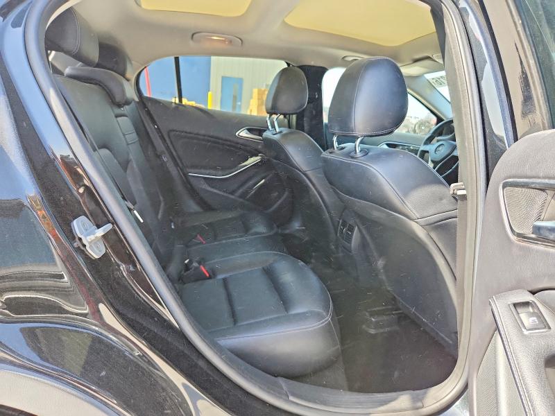 Photo 11 from auction – 2015 MERCEDES-BENZ GLA with VIN WDCTG4EB0FJ116273