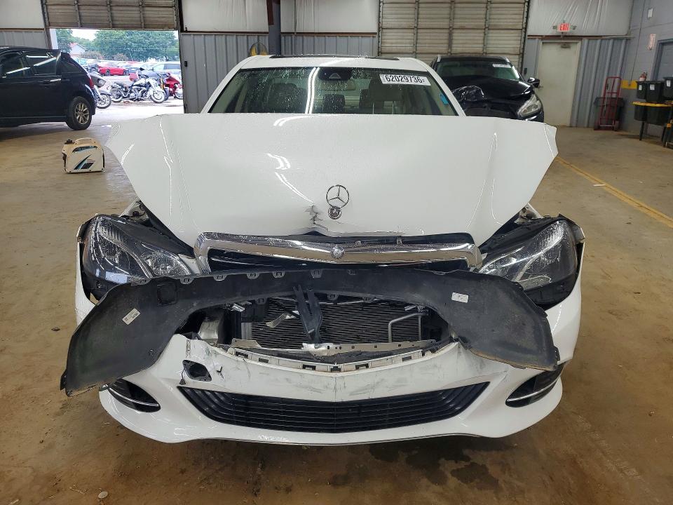 Photo 5 from auction – 2016 MERCEDES-BENZ E with VIN WDDHF5KB4GB213499
