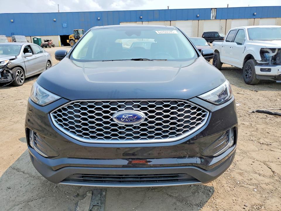 Photo 5 from auction – 2024 FORD EDGE with VIN 2FMPK4J92RBA61435