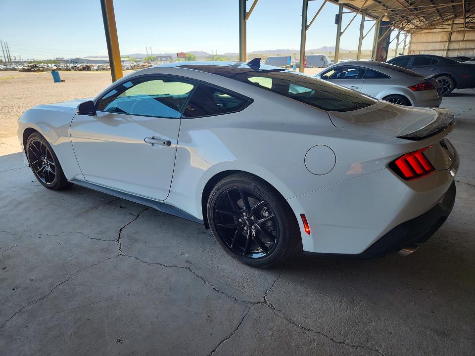 Photo 2 from auction – 2025 FORD MUSTANG with VIN 1FA6P8TH5S5113718