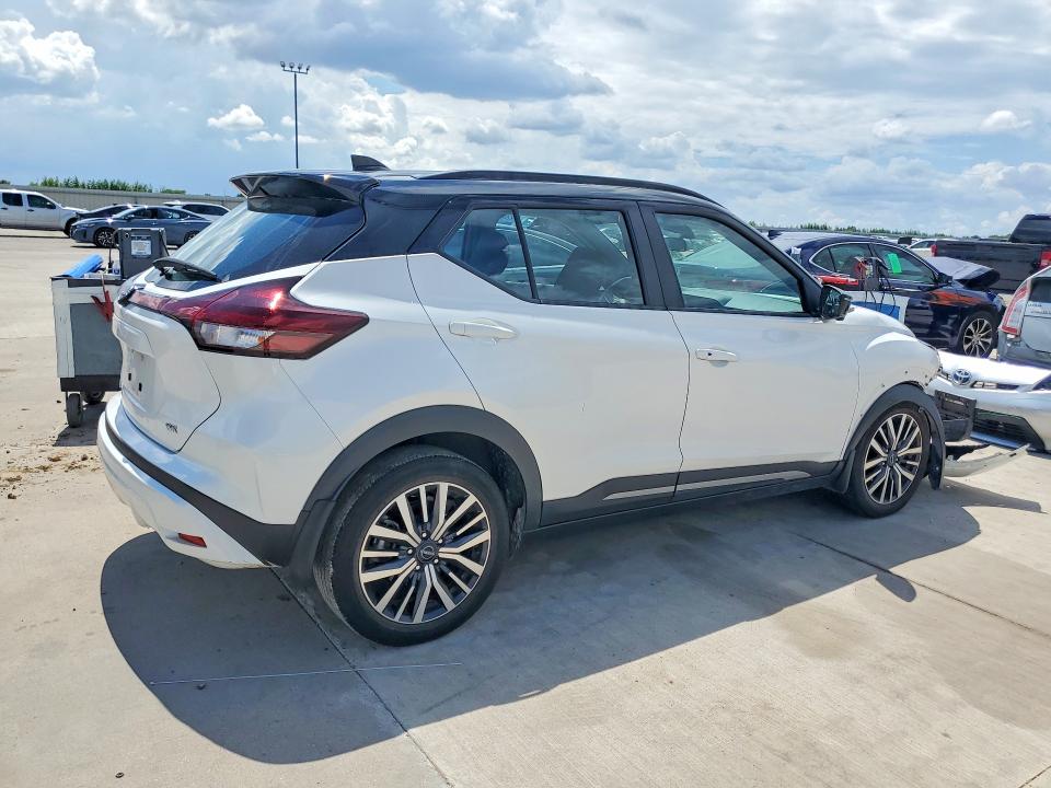 Photo 3 from auction – 2024 NISSAN KICKS with VIN 3N1CP5DV0RL502599