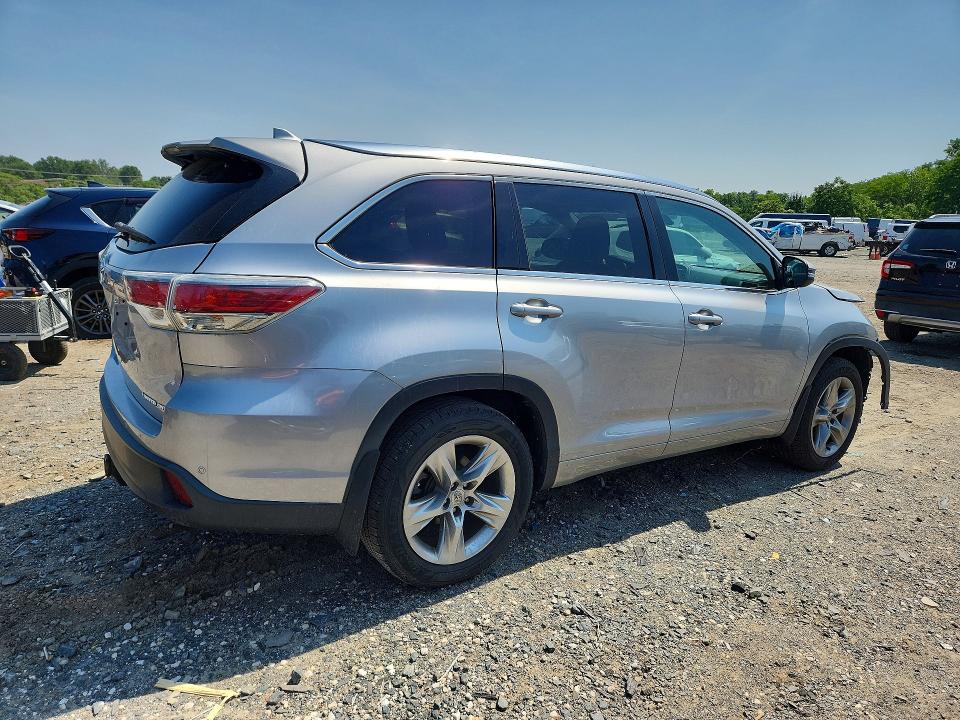 Photo 3 from auction – 2015 TOYOTA HIGHLANDER with VIN 5TDDKRFH6FS221928