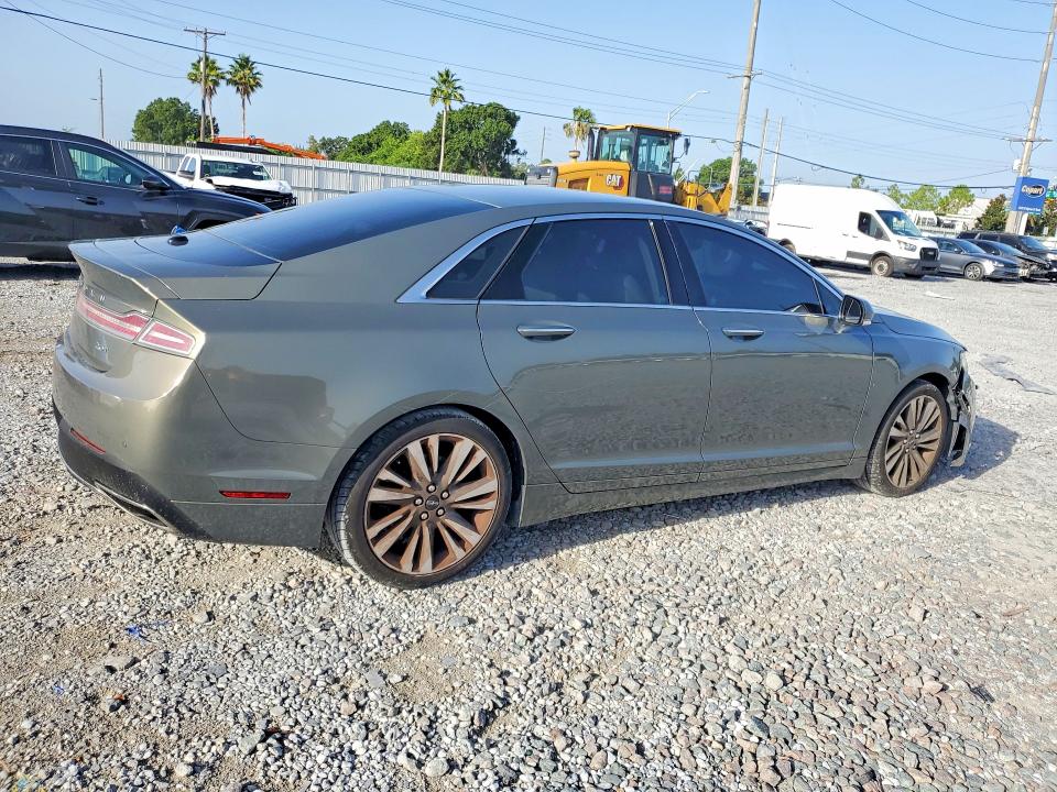 Photo 3 from auction – 2017 LINCOLN MKZ with VIN 3LN6L5E92HR600953