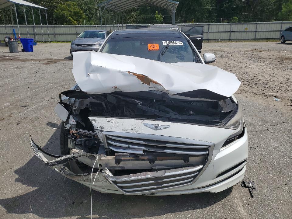 Photo 5 from auction – 2015 HYUNDAI GENESIS with VIN KMHGN4JE6FU059309