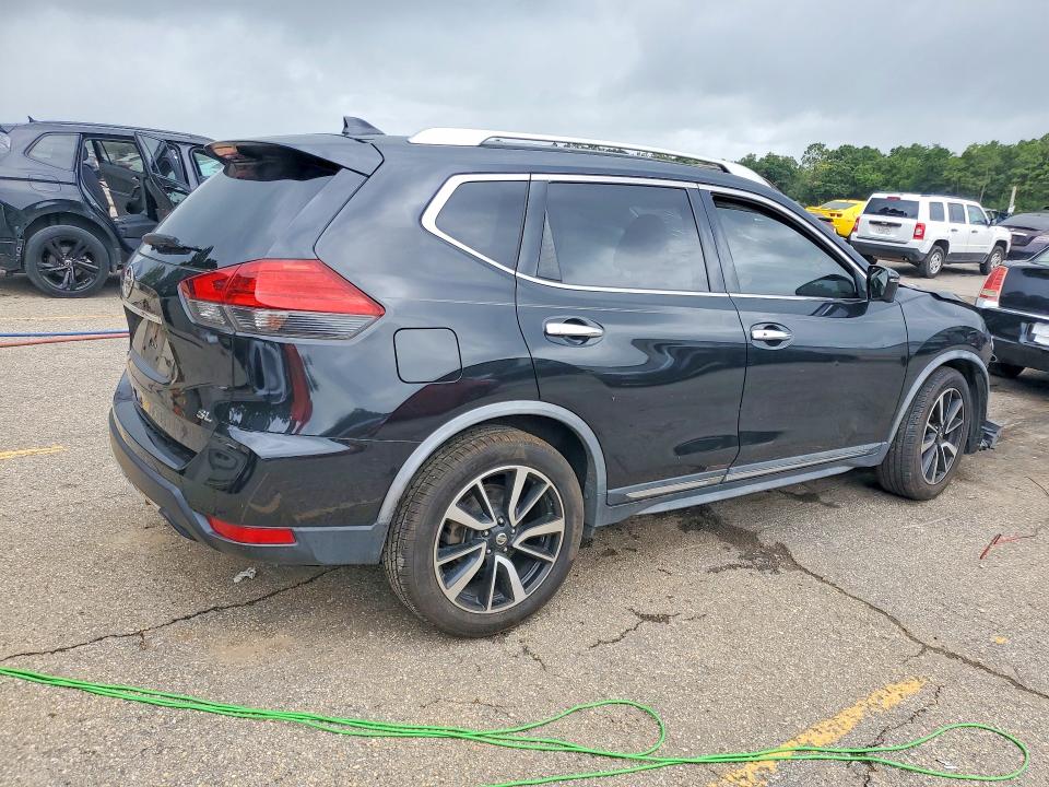Photo 3 from auction – 2017 NISSAN ROGUE with VIN JN8AT2MT4HW405108