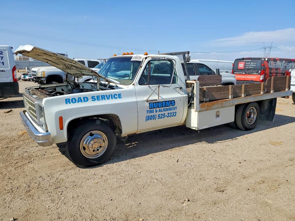 CHEVROLET C 30 1980 with VIN CCM33AJ118229 - Photo from auction