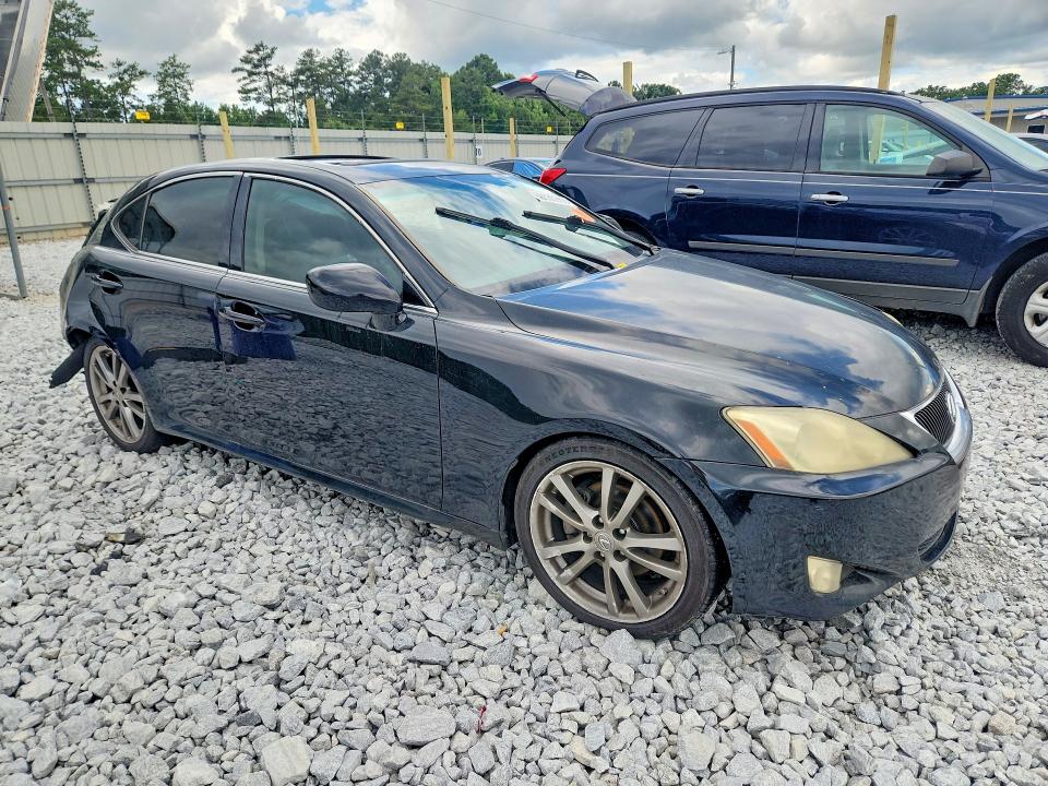 Photo 4 from auction – 2008 LEXUS IS with VIN JTHBK262285063752