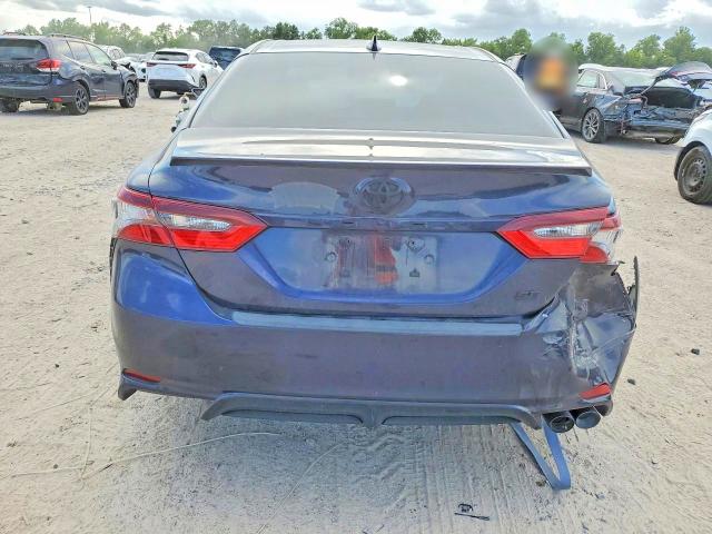 Photo 6 from auction – 2022 TOYOTA CAMRY with VIN 4T1G11AK2NU657864