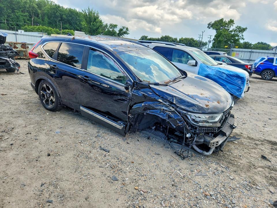 Photo 4 from auction – 2017 HONDA CR-V with VIN 2HKRW2H92HH629147
