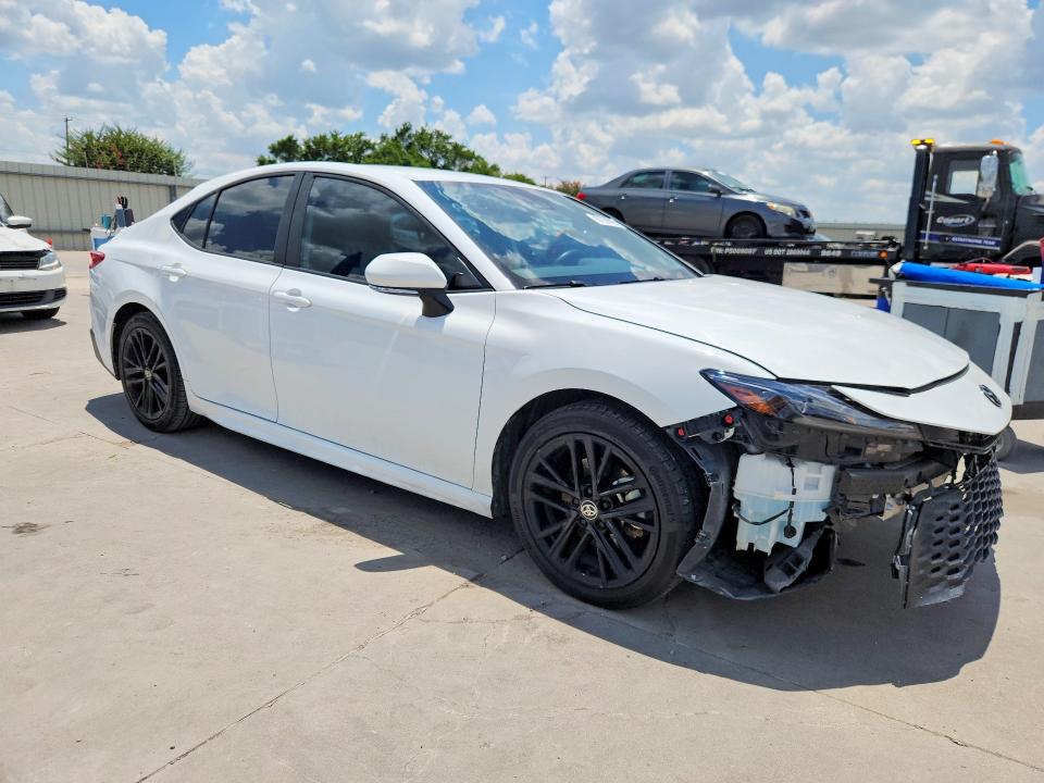 Photo 4 from auction – 2025 TOYOTA CAMRY with VIN 4T1DAACK5SU516945
