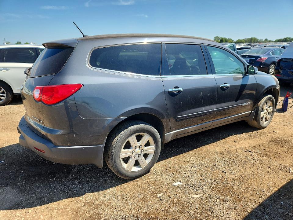Photo 3 from auction – 2009 CHEVROLET TRAVERSE with VIN 1GNER23D59S165203