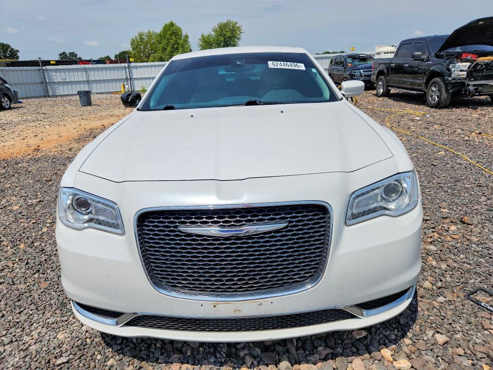 Photo 5 from auction – 2015 CHRYSLER 300 with VIN 2C3CCAAG0FH766602