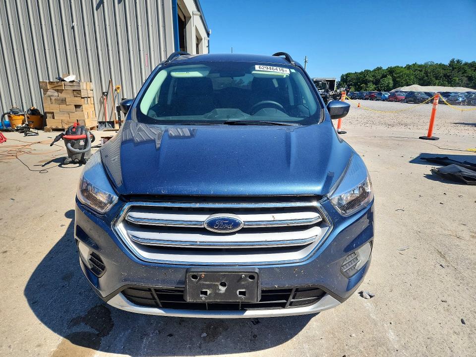 Photo 5 from auction – 2018 FORD ESCAPE with VIN 1FMCU9GD2JUC58704