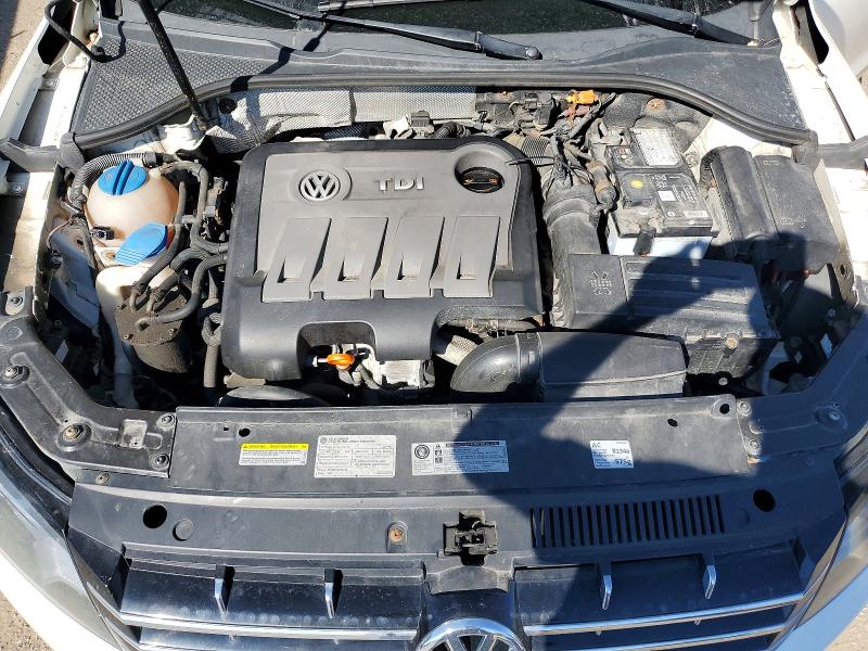 Photo 11 from auction – 2014 VOLKSWAGEN PASSAT with VIN 1VWAN7A39EC002081