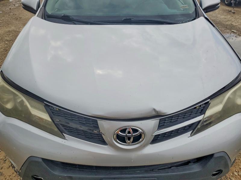 Photo 12 from auction – 2013 TOYOTA RAV4 with VIN 2T3WFREV2DW044424