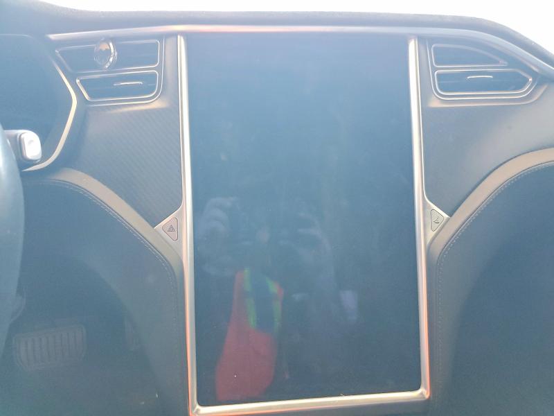 Photo 9 from auction – 2016 TESLA MODEL S with VIN 5YJSA1E2XGF124696