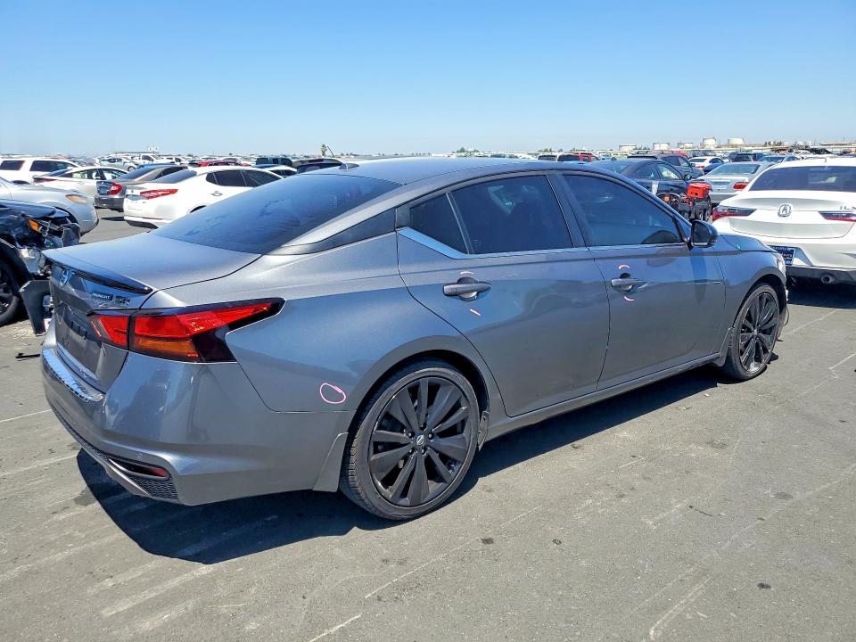 Photo 3 from auction – 2022 NISSAN ALTIMA with VIN 1N4BL4CV0NN341588