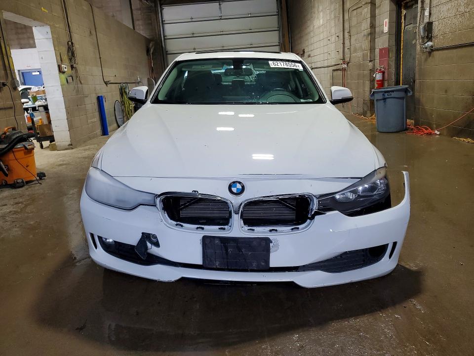 Photo 5 from auction – 2015 BMW 320 with VIN WBA3C3C58FP662886