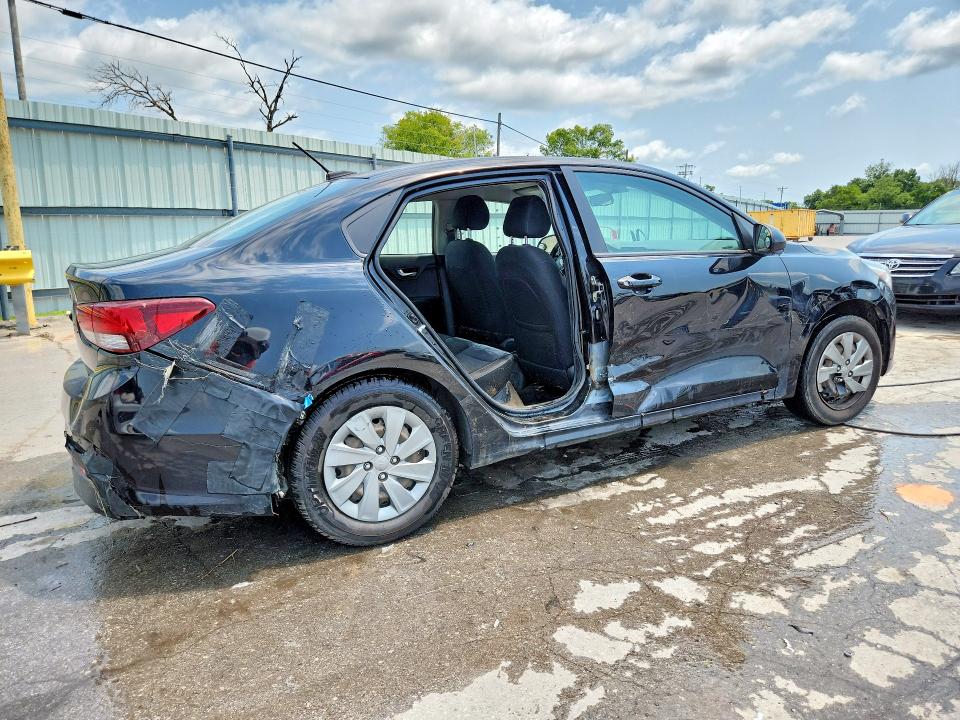 Photo 3 from auction – 2020 KIA RIO with VIN 3KPA24AD8LE335588