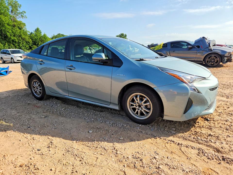 Photo 4 from auction – 2017 TOYOTA PRIUS with VIN JTDKARFU8H3535401