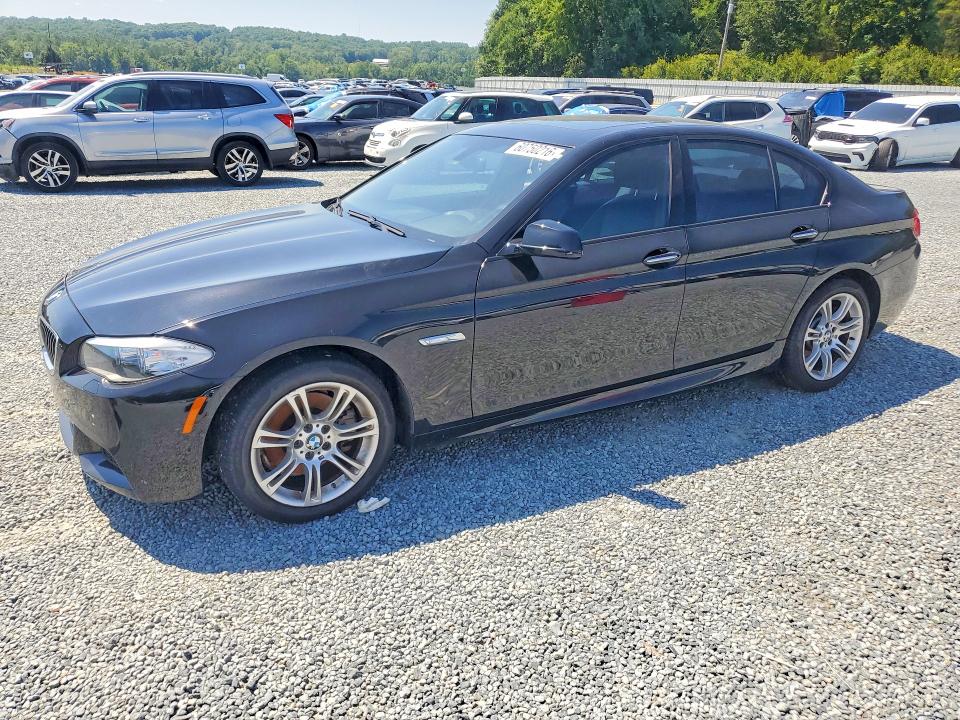 BMW 528 2013 with VIN WBAXG5C52DD230374 - Photo from auction