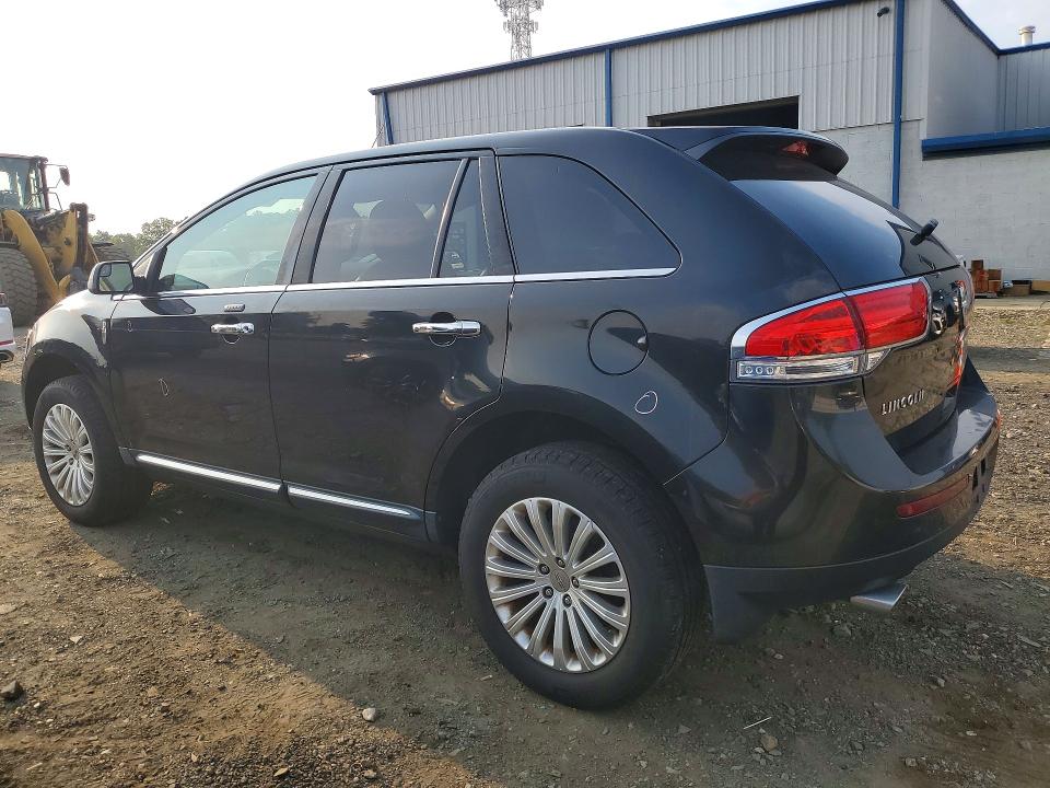 Foto 2 de la subasta – 2014 LINCOLN MKX con VIN 2LMDJ8JK4EBL06959