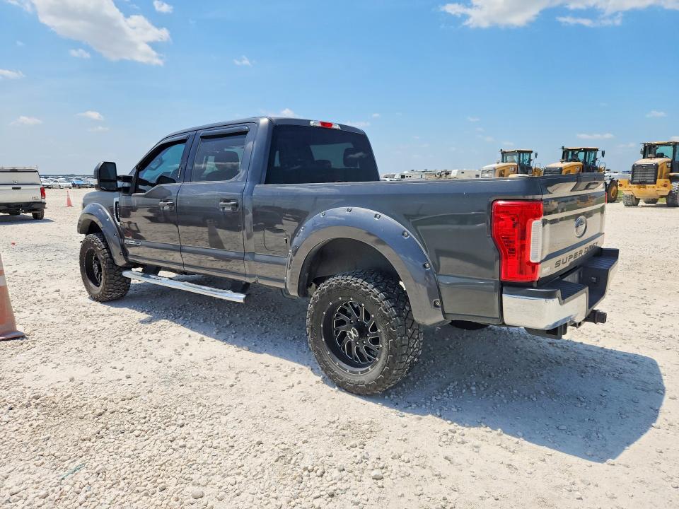 Photo 2 from auction – 2018 FORD F250 with VIN 1FT7W2BT2JEB91067