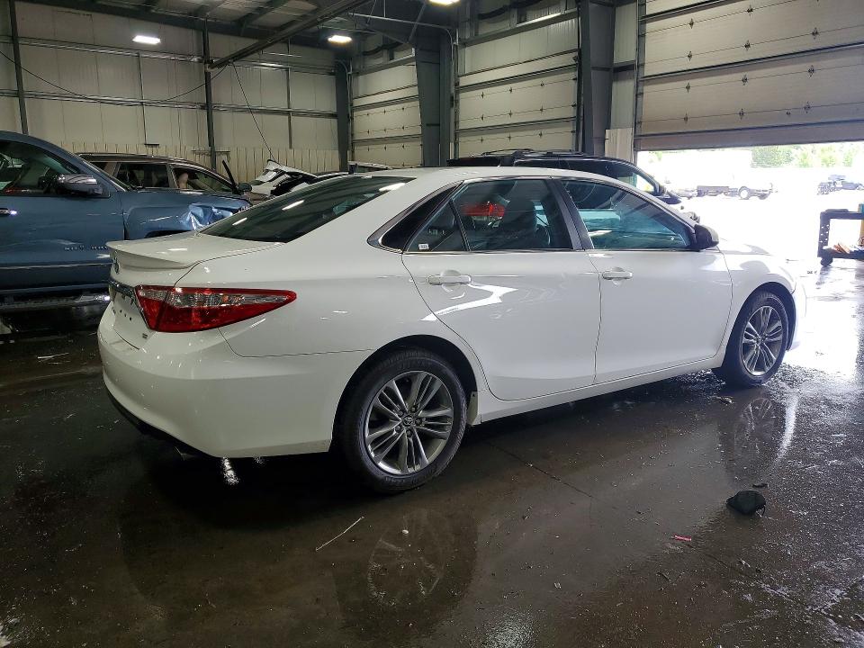 Photo 3 from auction – 2016 TOYOTA CAMRY with VIN 4T1BF1FK8GU161989