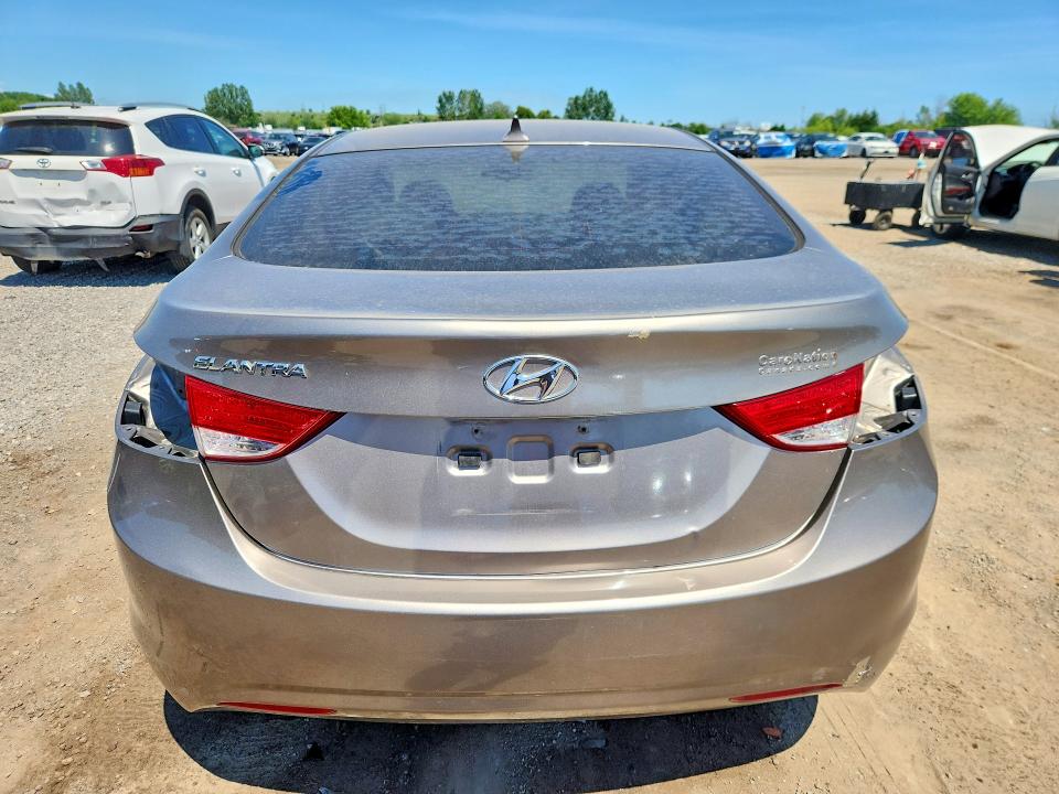 Photo 6 from auction – 2012 HYUNDAI ELANTRA with VIN 5NPDH4AE8CH148755
