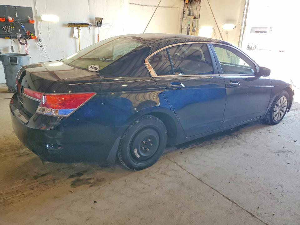 Photo 3 from auction – 2011 HONDA ACCORD with VIN 1HGCP2F32BA083922