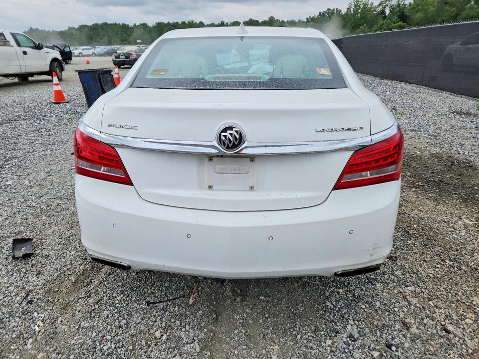 Photo 6 from auction – 2016 BUICK LACROSSE with VIN 1G4GB5G30GF175034