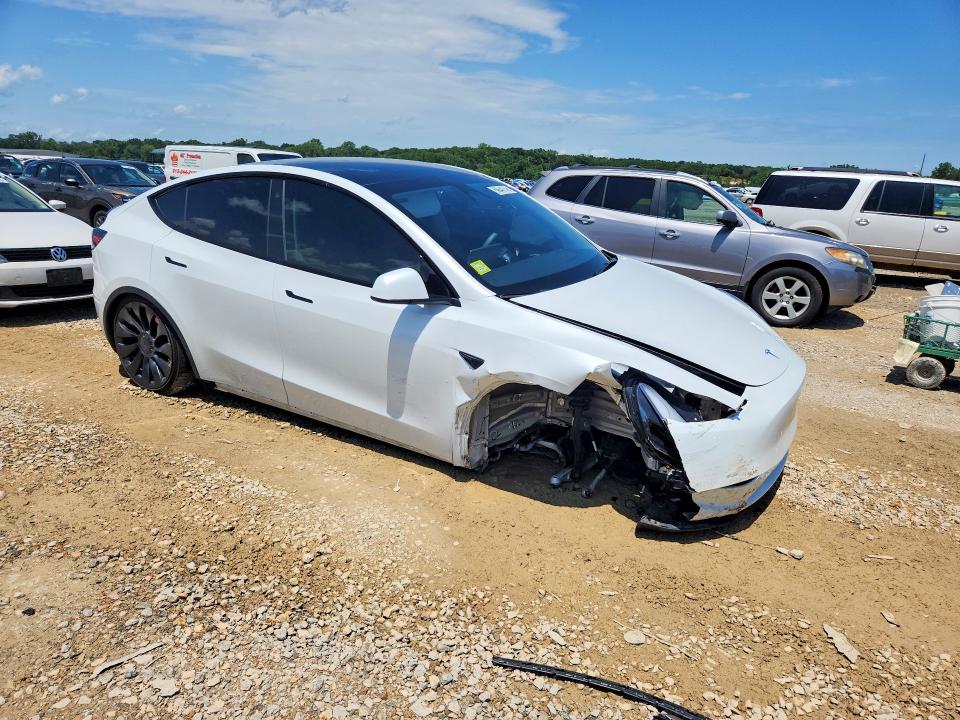 Photo 4 from auction – 2023 TESLA MODEL Y with VIN 7SAYGDEF6PF710408