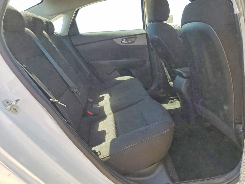 Photo 10 from auction – 2021 KIA FORTE with VIN 3KPF24AD4ME265319