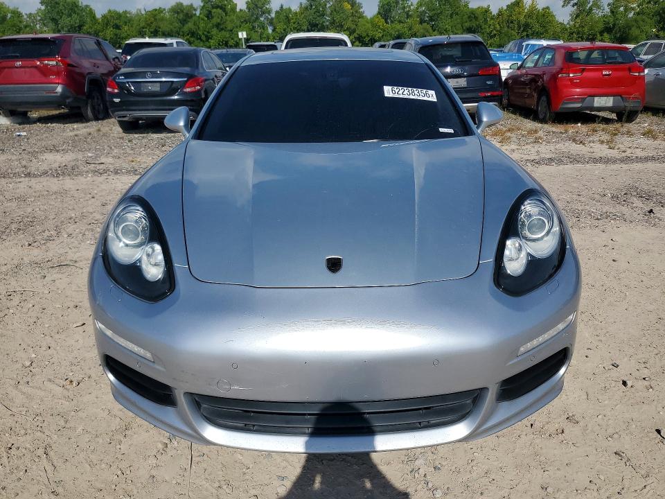 Photo 5 from auction – 2015 PORSCHE PANAMERA with VIN WP0AA2A73FL004012