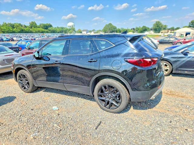 Photo 2 from auction – 2022 CHEVROLET BLAZER with VIN 3GNKBHR42NS145264