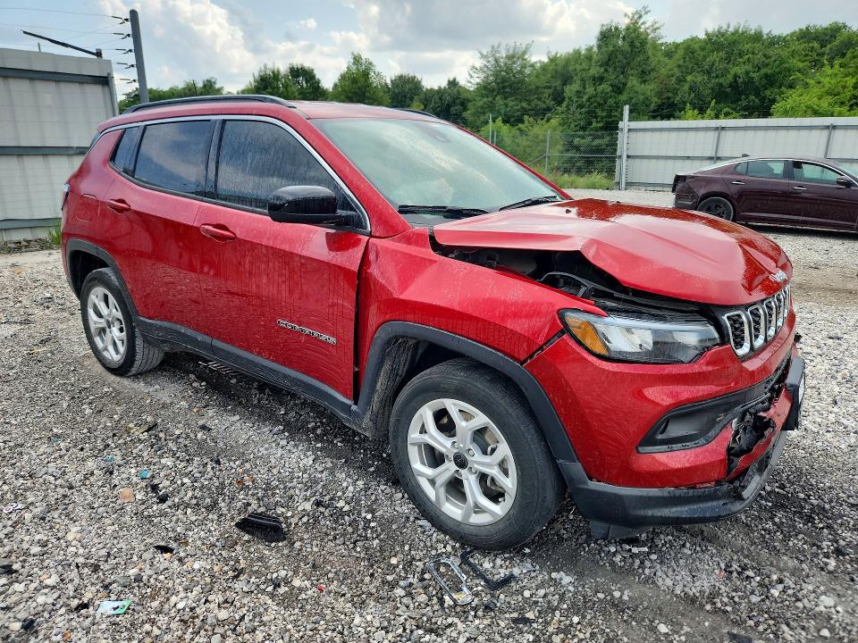 Photo 4 from auction – 2025 JEEP COMPASS with VIN 3C4NJDBN6ST526254