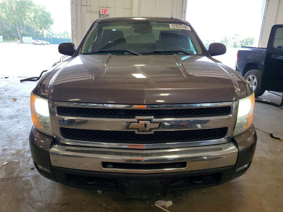 Photo 5 from auction – 2011 CHEVROLET SILVERADO with VIN 3GCPKSE30BG206182