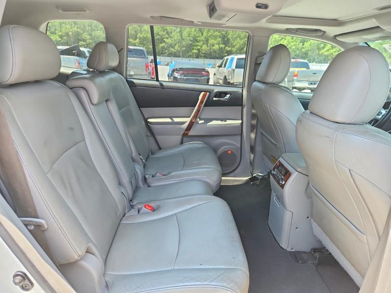 Photo 11 from auction – 2012 TOYOTA HIGHLANDER with VIN 5TDDK3EH0CS169934