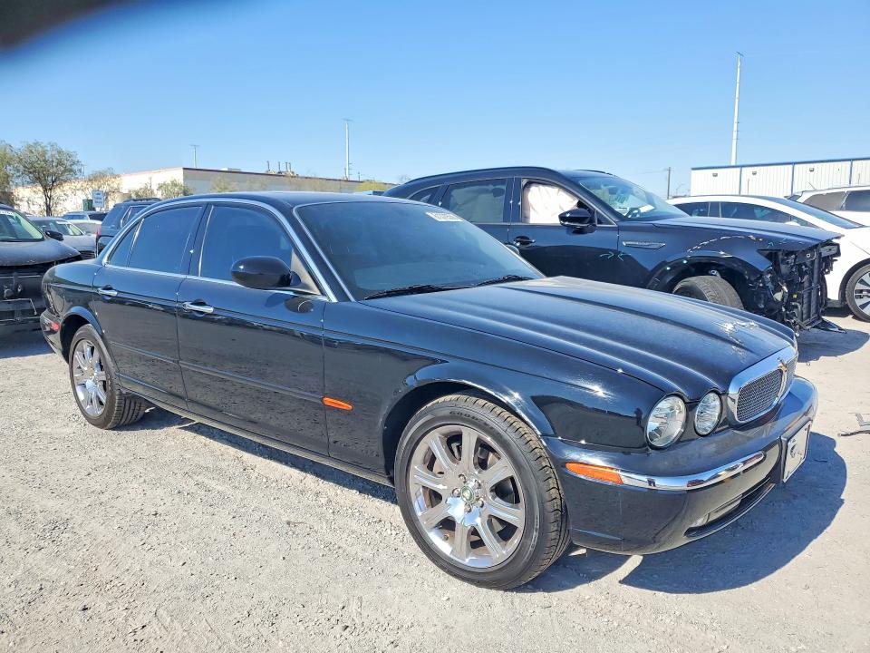 Photo 4 from auction – 2004 JAGUAR XJ8 with VIN SAJEA71C04SG11570