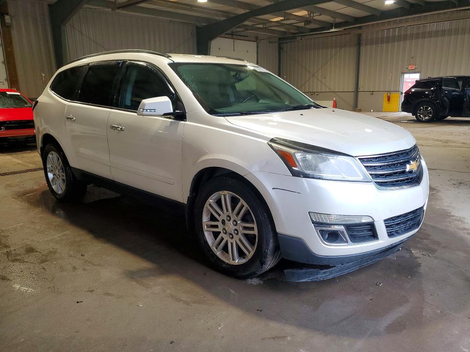 Photo 4 from auction – 2014 CHEVROLET TRAVERSE with VIN 1GNKVGKDXEJ337819