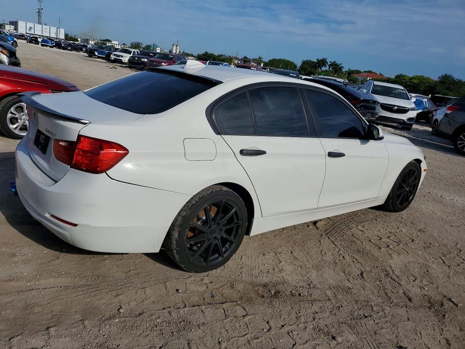 Photo 3 from auction – 2014 BMW 328 with VIN WBA3B5C57EP652654