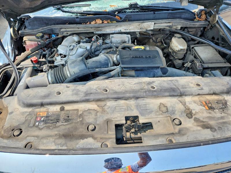 Photo 11 from auction – 2018 GMC SIERRA with VIN 1GT12TEY3JF284804