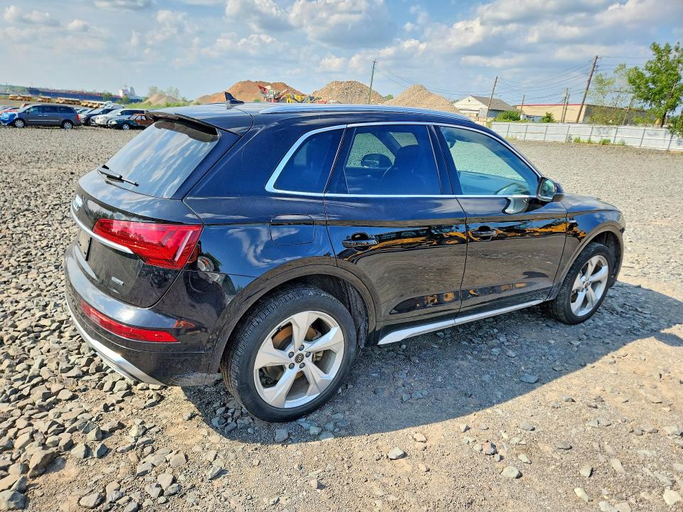 Photo 3 from auction – 2023 AUDI Q5 with VIN WA1EAAFY8P2193500