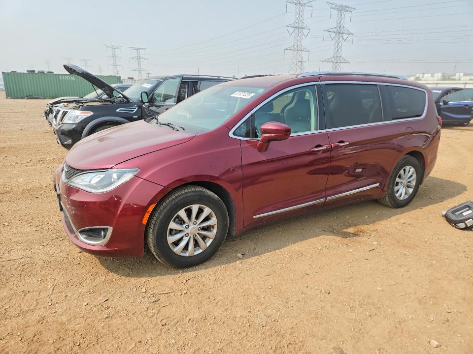 CHRYSLER PACIFICA 2019 with VIN 2C4RC1BG8KR644756 - Photo from auction