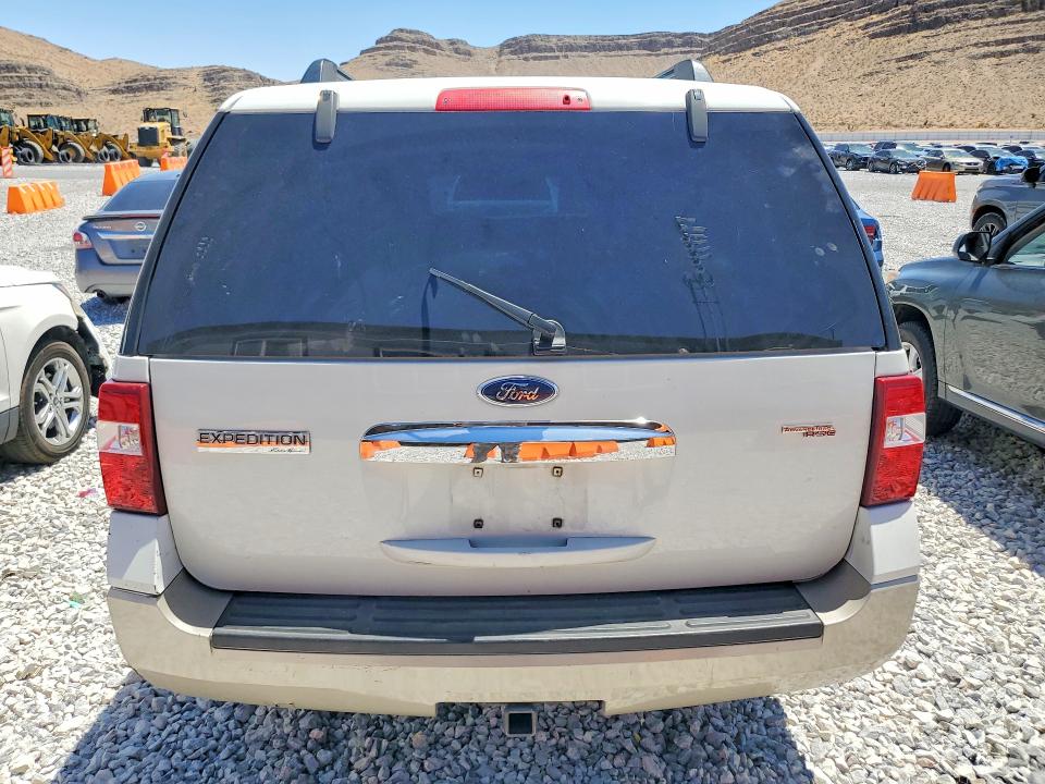 Photo 6 from auction – 2008 FORD EXPEDITION with VIN 1FMFU175X8LA80628