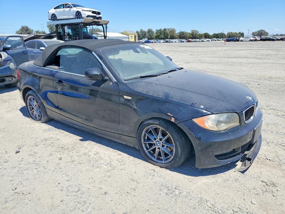 صورة رقم 4 من المزاد - 2011 BMW 128 مع VIN WBAUN1C51BVH82718